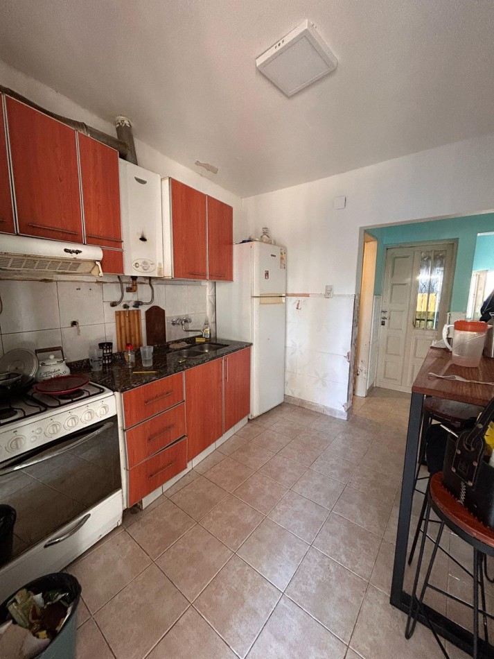 Alejo Peyret 57. Casa con 3 dormitorios y 2 baños