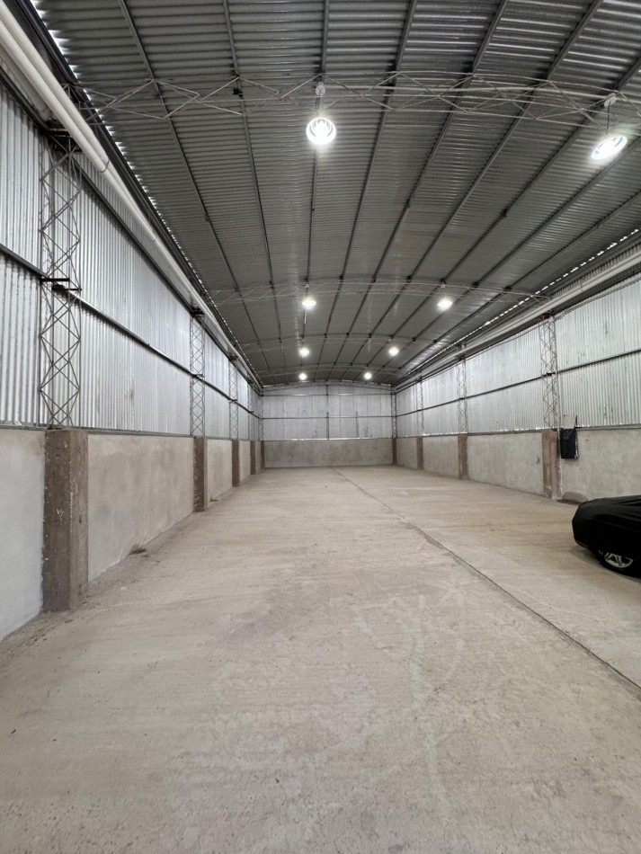 casa 2 dorm mas galpon