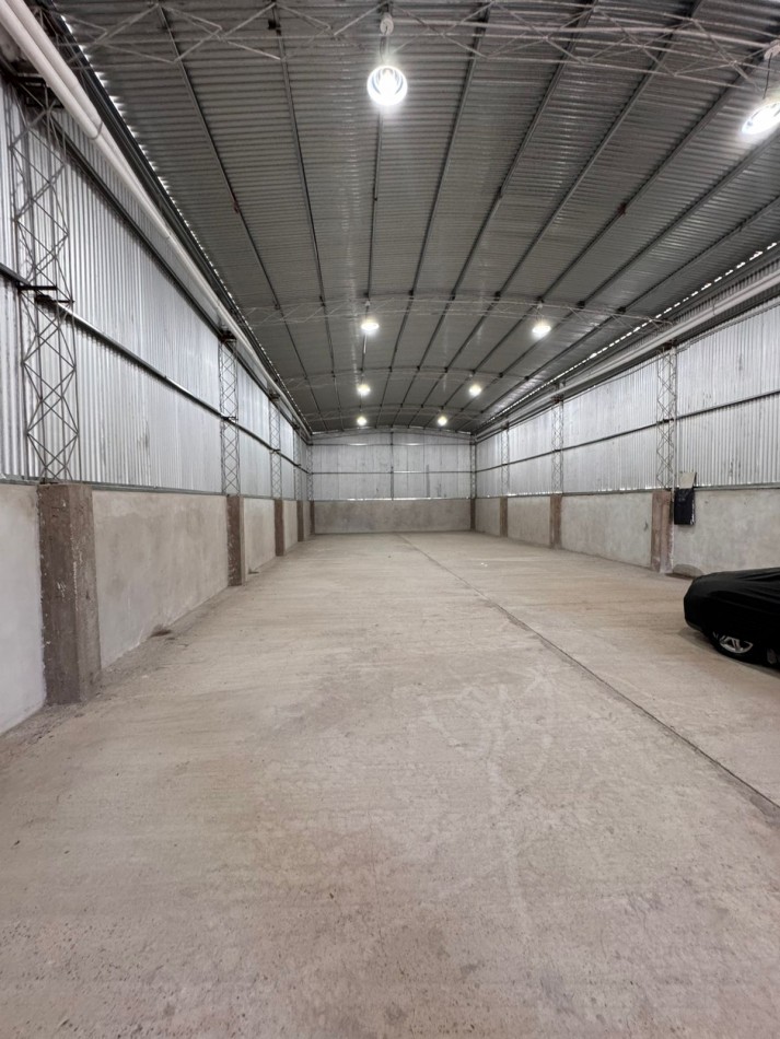 casa 2 dorm mas galpon