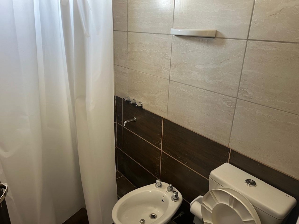 Casa 2 dorm mas Local Comercial Colonia Ensayo