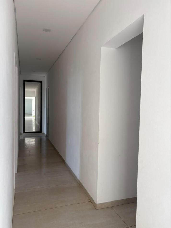 CASA EN VENTA 3 DORM ACCESO NORTE