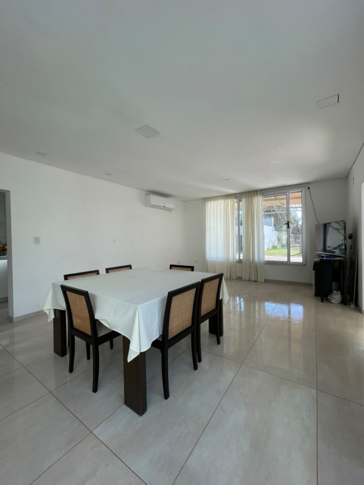 CASA EN VENTA 3 DORM ACCESO NORTE