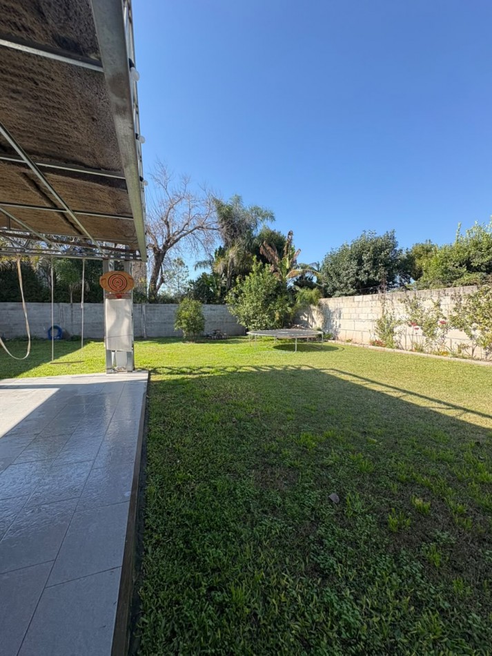 CASA EN VENTA 3 DORM ACCESO NORTE